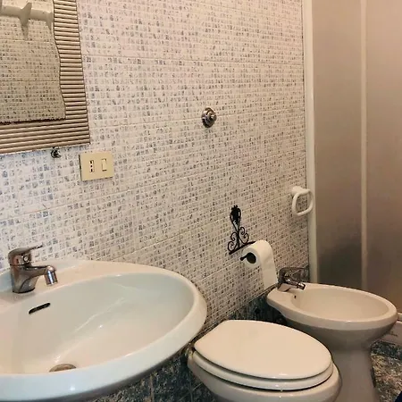 Parisa Гостевой дом